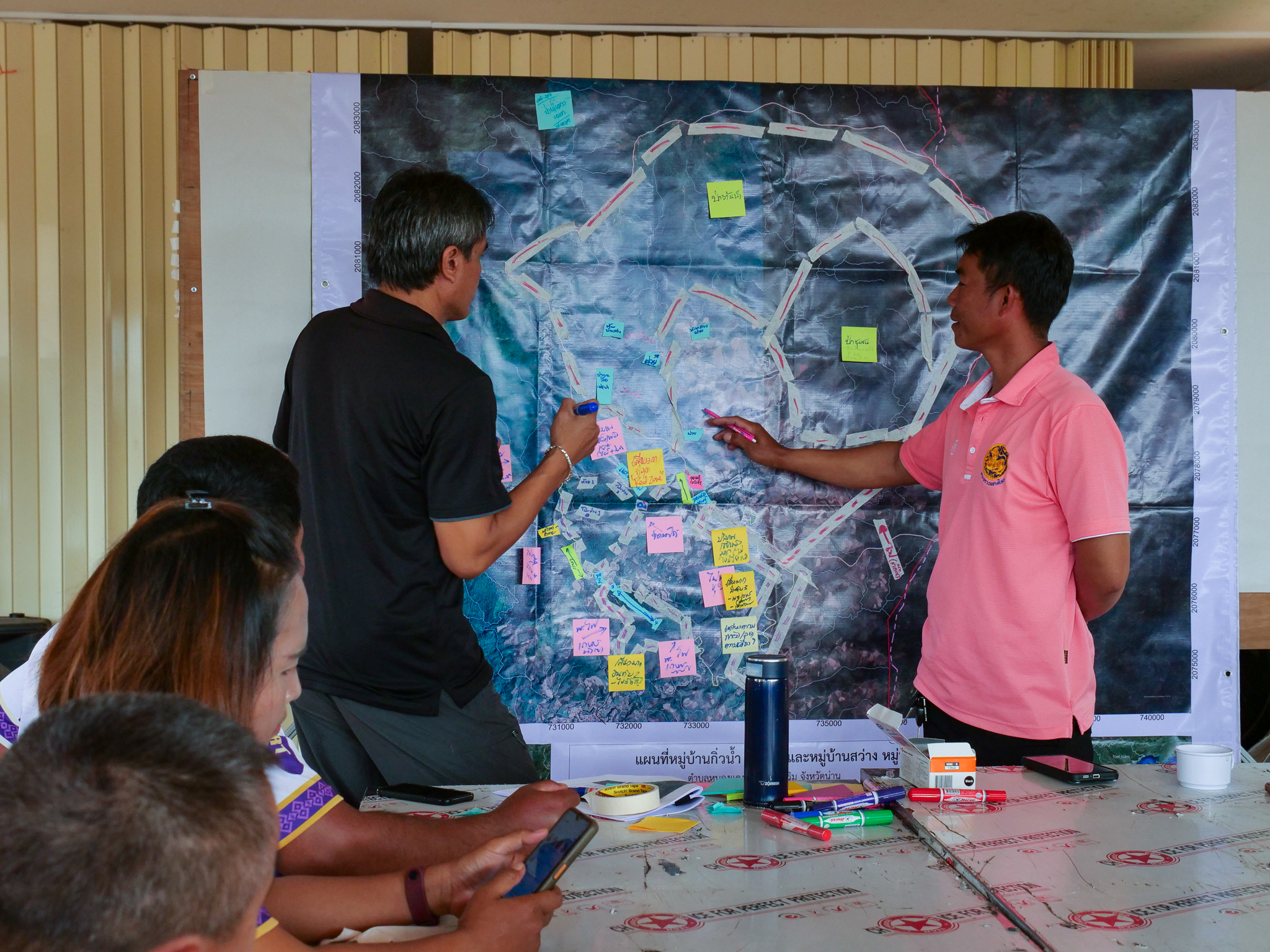 The CBFiM project facilitates fire situation review and capacity building needs assessment in Sawang Village, Nan Province. Photo by RECOFTC.