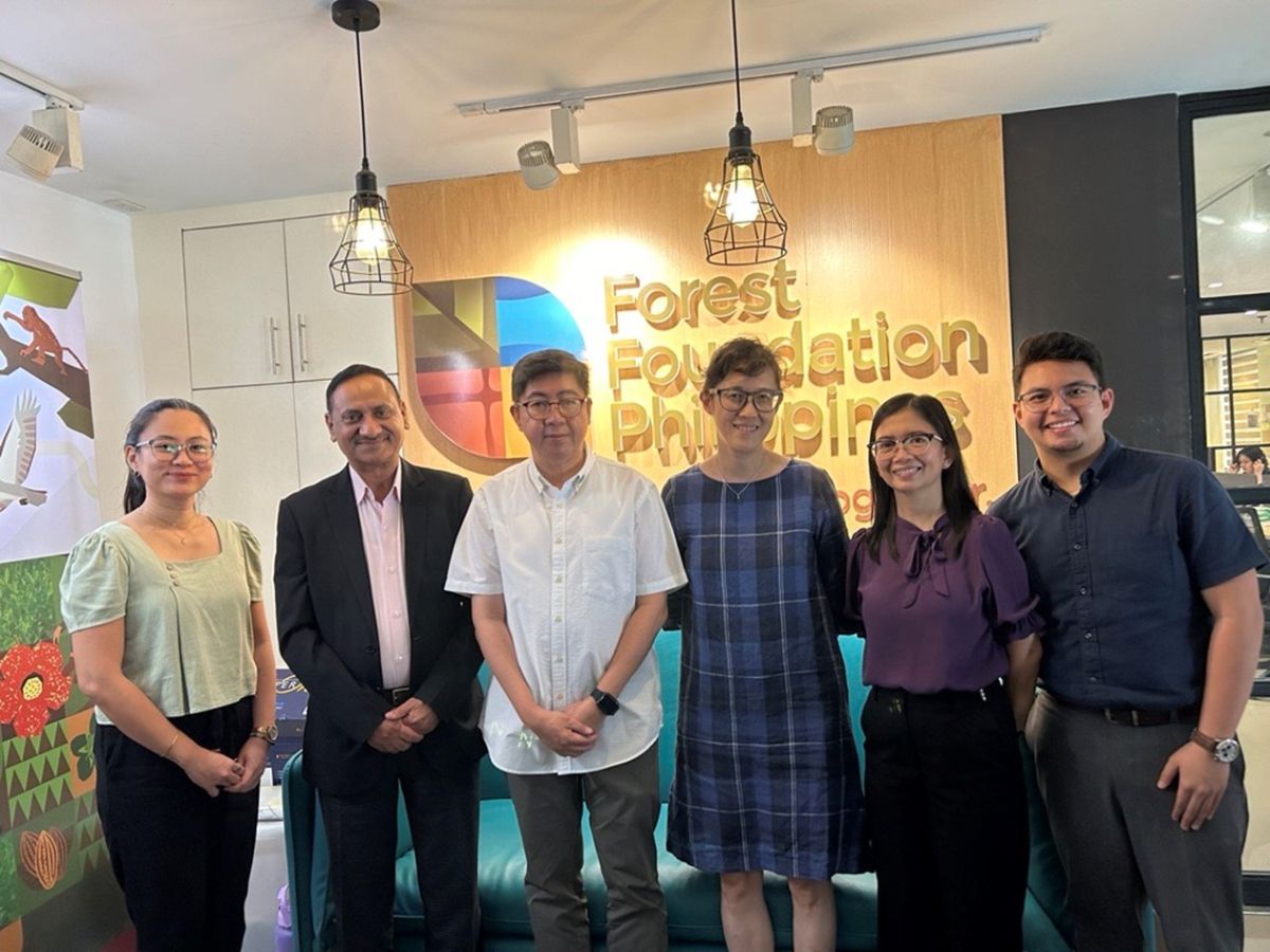 Explore secretariat members with team members of the Forest Foundation Philippines.