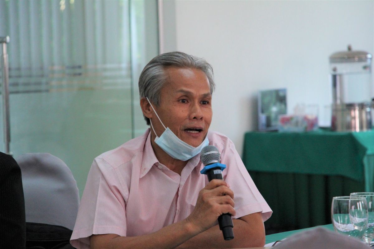 Civil society representative speaking on forest governance