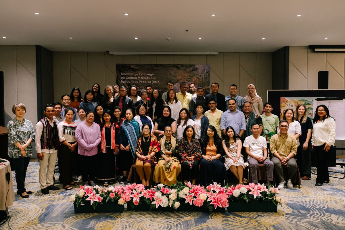 Indigenous Peoples' representatives from Cambodia,  Indonesia, Malaysia, Myanmar, Nepal, the Philippines, Thailand and Viet Nam gathered together for a knowledge exchange dialogue on carbon markets and inclusivity in Chiang Mai, Thailand. 